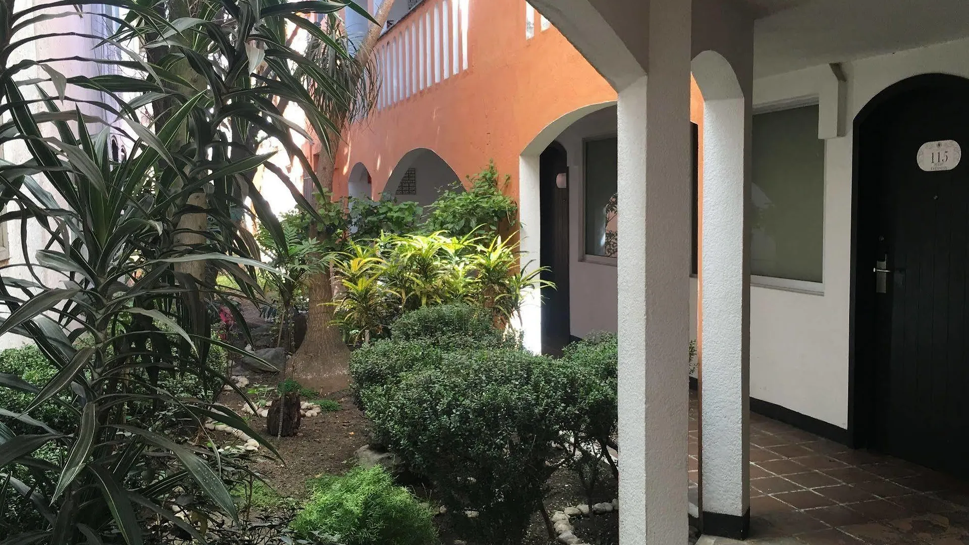 ****  Hotel Calli Quetzalcoatl Cholula Mexico